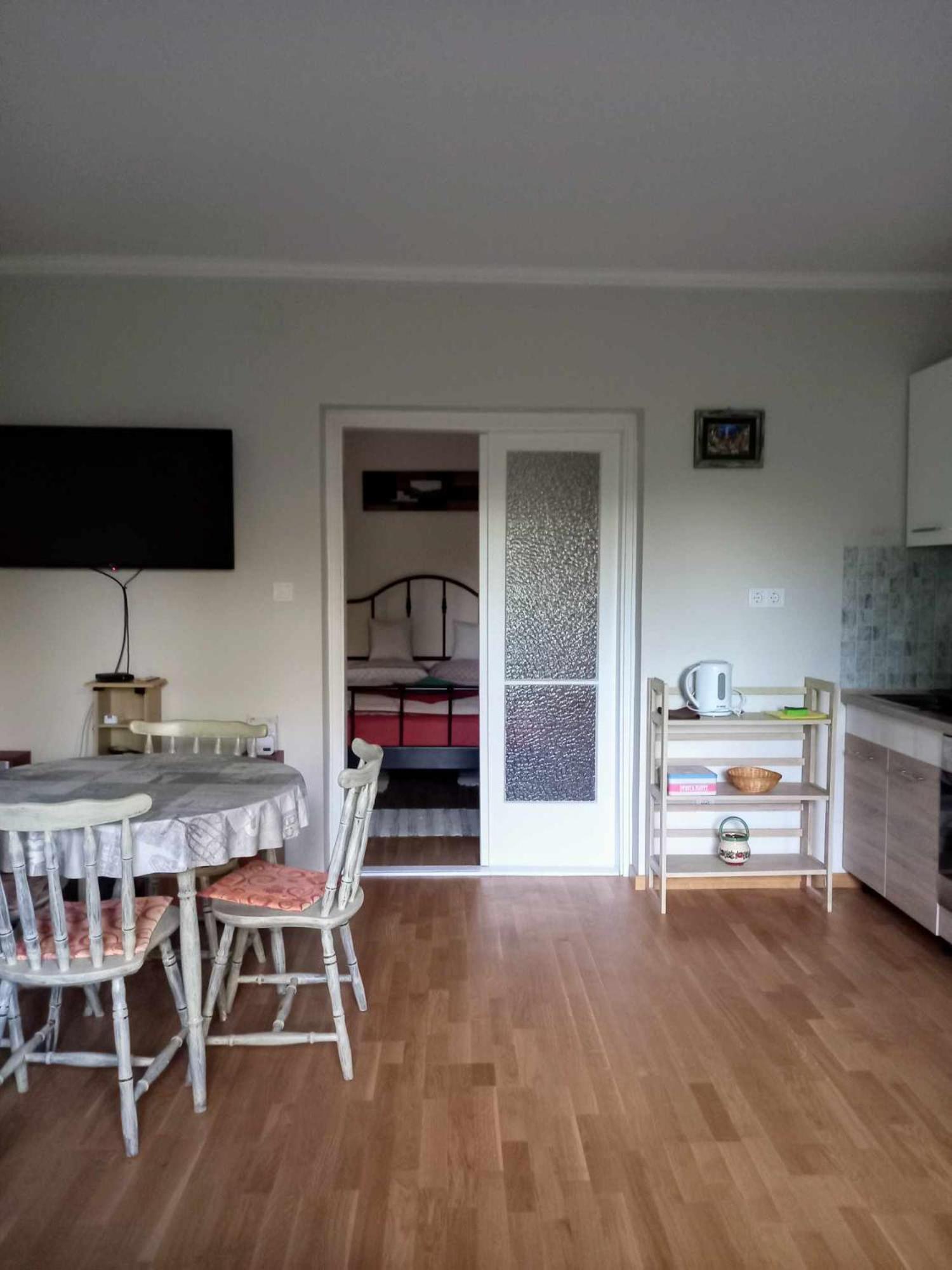 Bike&Night Appartement Baracska Buitenkant foto